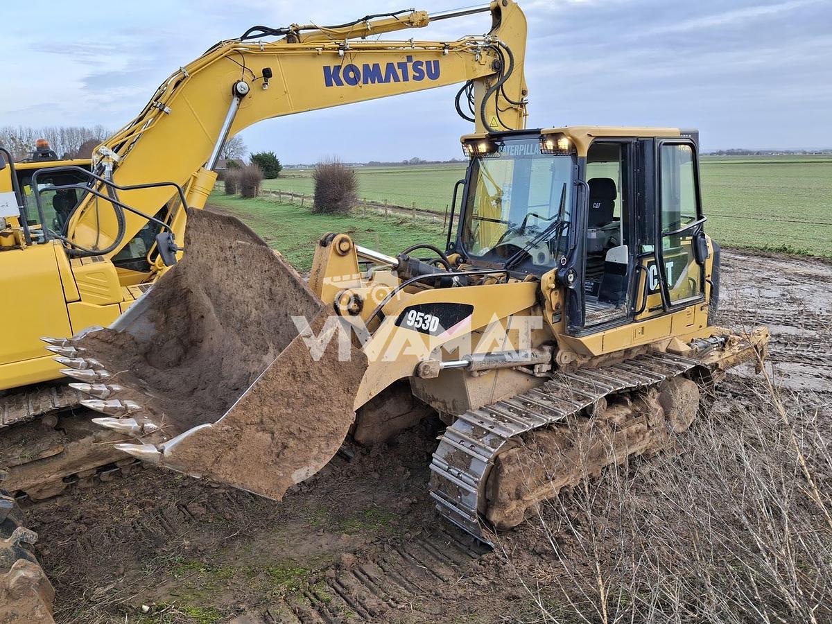 D'occasion 2015 CATERPILLAR 953D