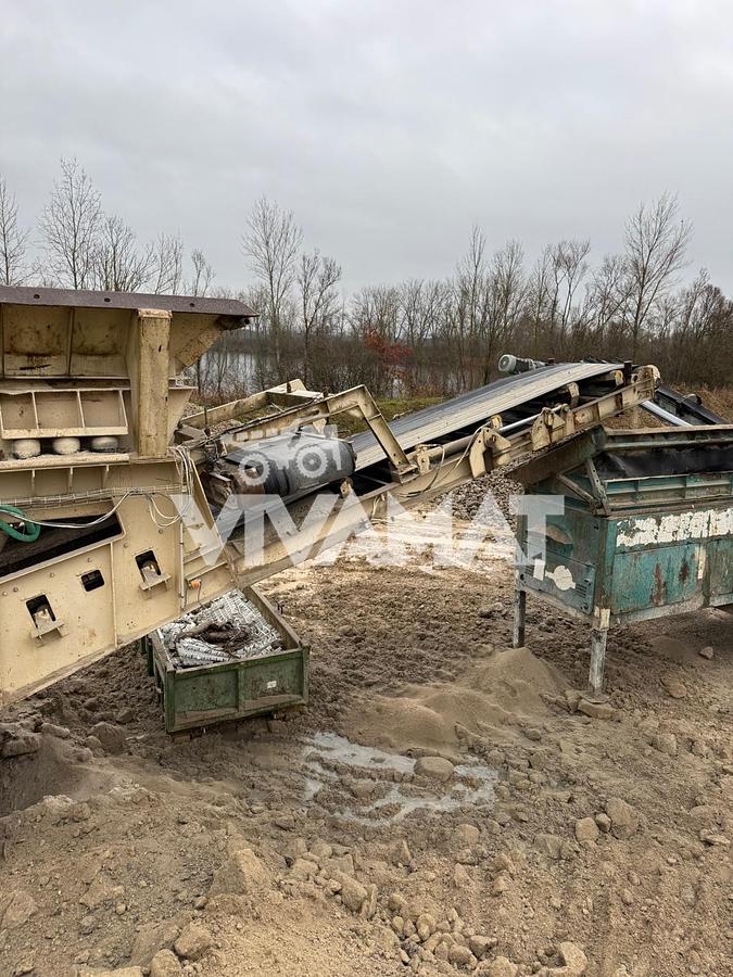 D'occasion Concasseur percuteur PY CH132 année 2001