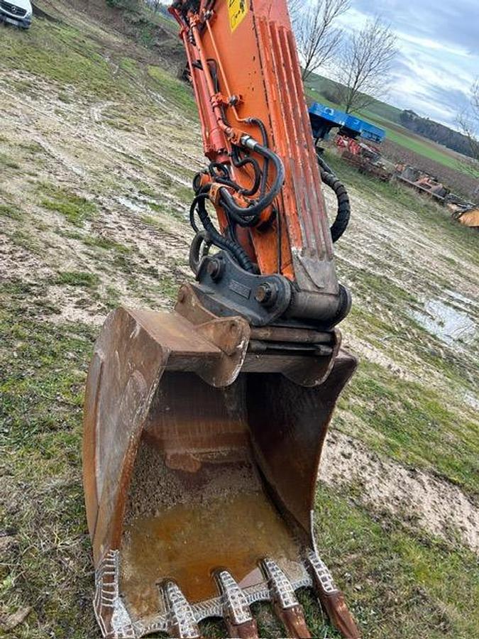 Used 2018 Hitachi ZX225USLC-6