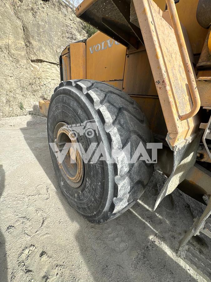 Used 2003 VOLVO L180E