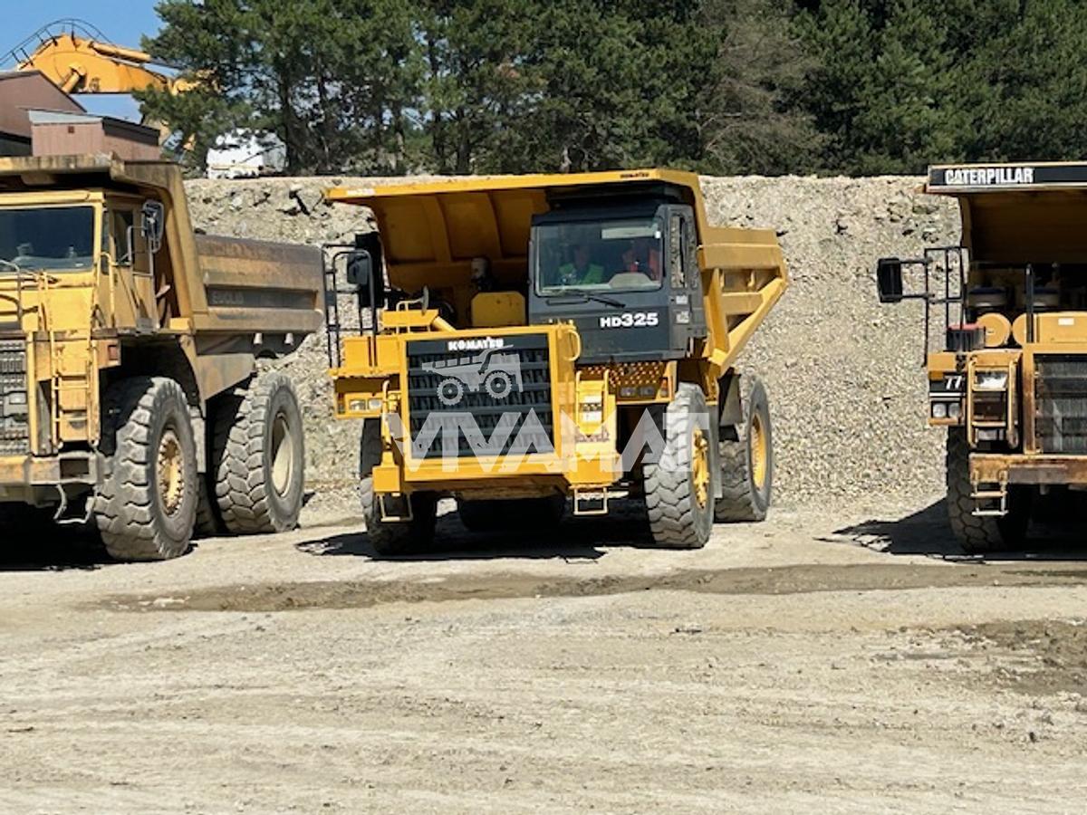 Used 2002 Komatsu HD325-6KE