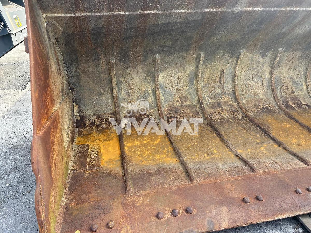 D'occasion Godet de chargeur CAT 988H de largeur 390cm