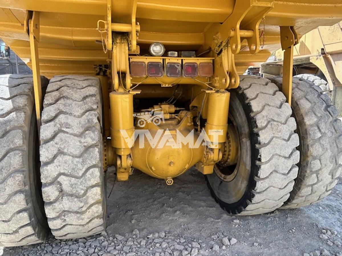 Used 2002 Komatsu HD325-6KE