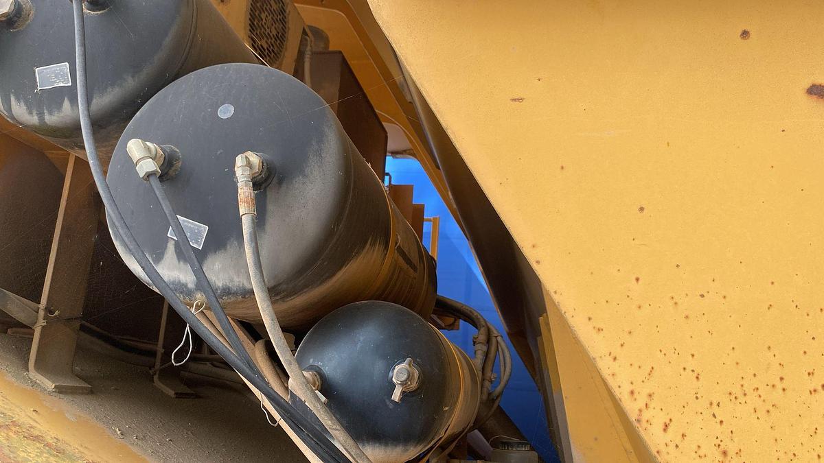 D'occasion MOTEUR VOLVO TD122KFE sur EUCLID R32