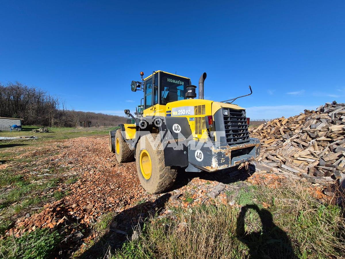 Used 2012 Komatsu WA250PZ-6