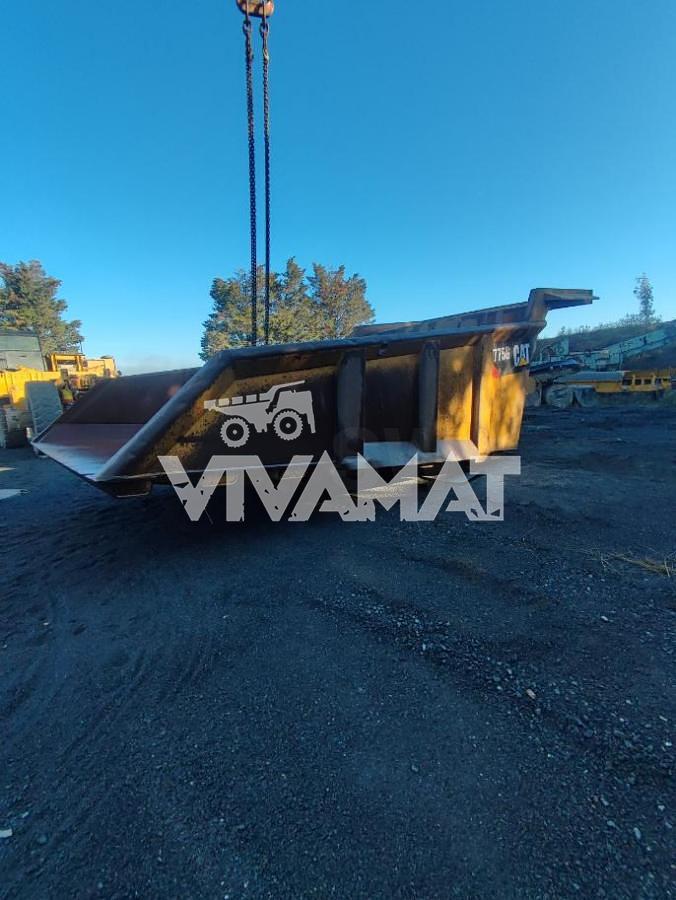 Used Caterpillar BENNE CAT 775G