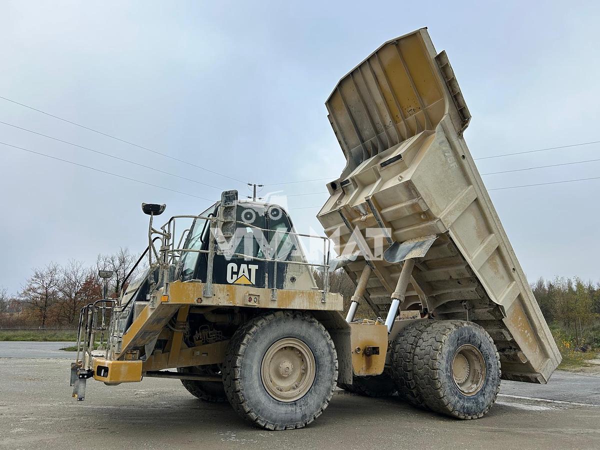 Used 2009 Caterpillar 775F