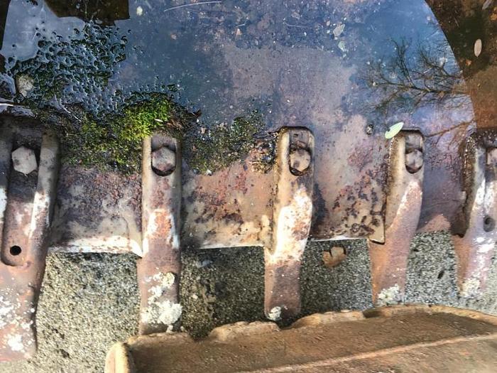 D'occasion Godet de terrassement prise directe (dresser 650) de largeur 118cm