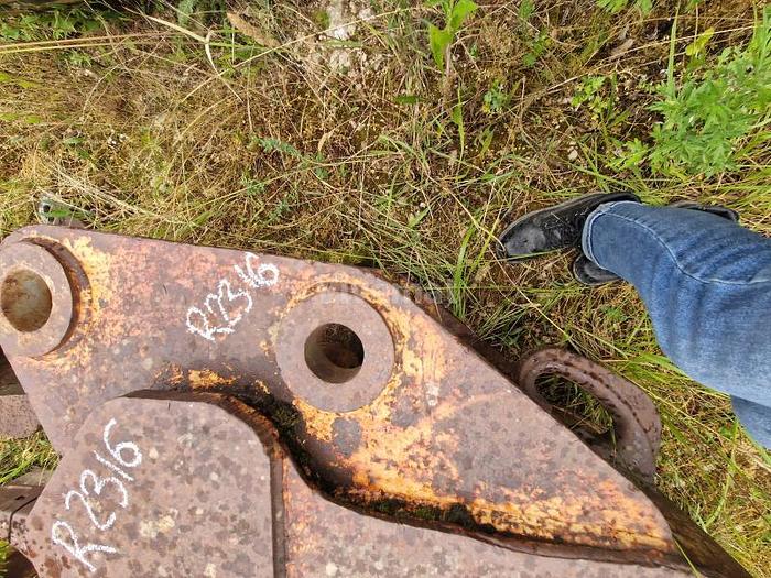 D'occasion Godet Esco de largeur 56cm sur Liebherr 912 Attache Geith QH80H