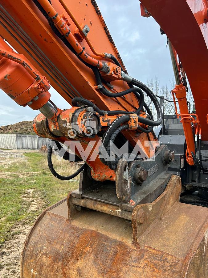 Used 2018 Hitachi ZX225USLC-6