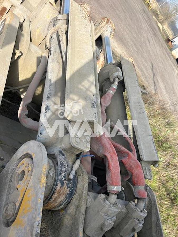 Used 2013 CATERPILLAR 973D