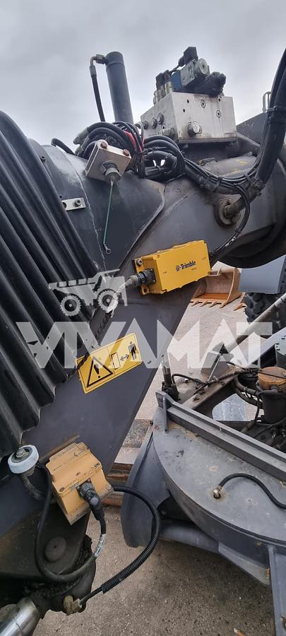 Used 2008 New Holland F 106.6