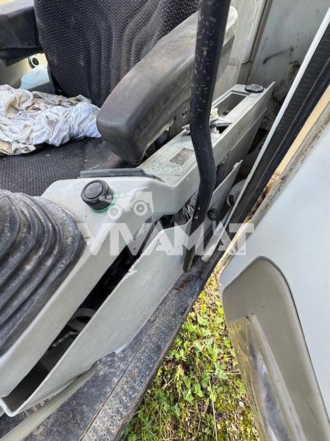 Used 2013 LIEBHERR R964C HDSL