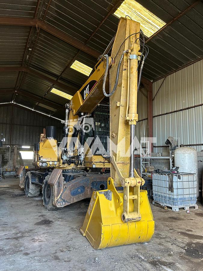 Used Caterpillar M322D VAH