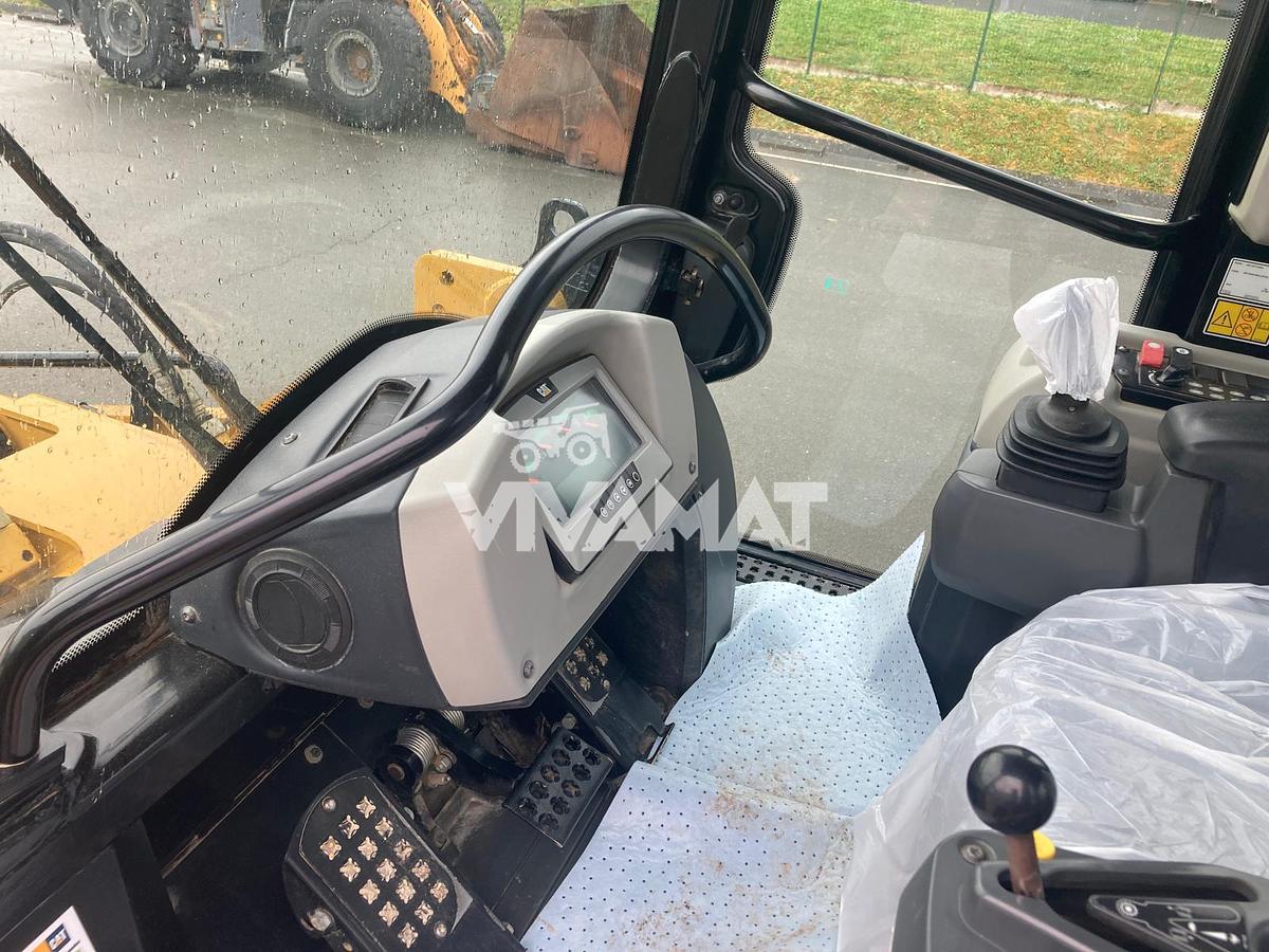 Used 2016 Caterpillar 963K