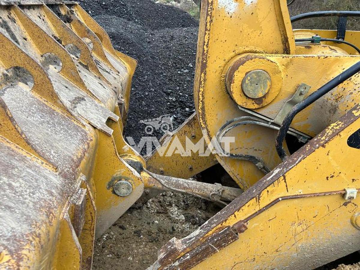 Used 2013 Caterpillar 963D