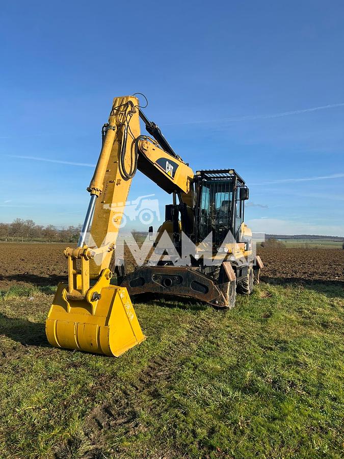 Used Caterpillar M322D VAH