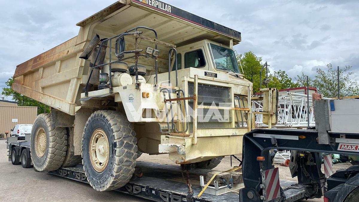 D'occasion  Tombereau rigide Caterpillar 771D 2005