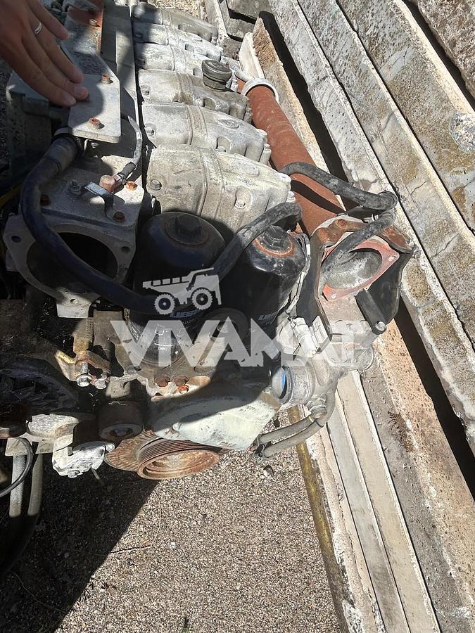 D'occasion Toutes pieces LIEBHERR 954C Reservoir Moteur PVG351C391 Pompe Verrins Godets Capots