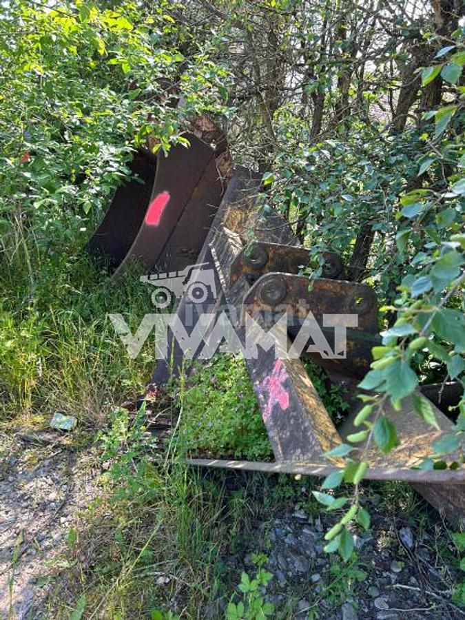 D'occasion Godet trapèze 235cm en haut 32cm en bas CASE 988