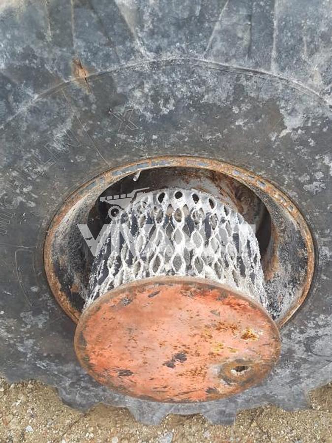 Used MICHELIN MICHELIN 18R19.5XF -