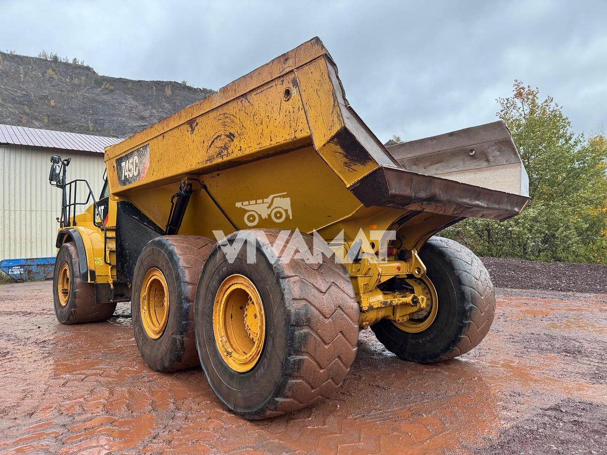 Used Caterpillar 745C