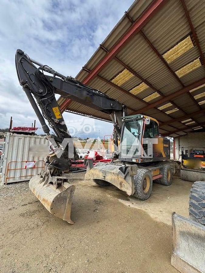 Used 2016 VOLVO EW160E