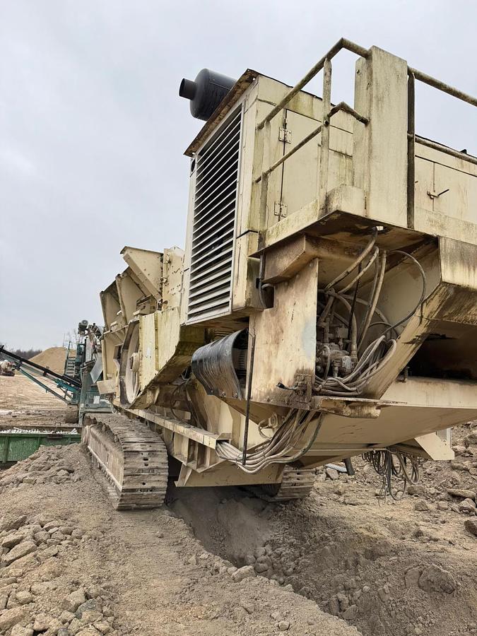 D'occasion Concasseur percuteur PY CH132 année 2001