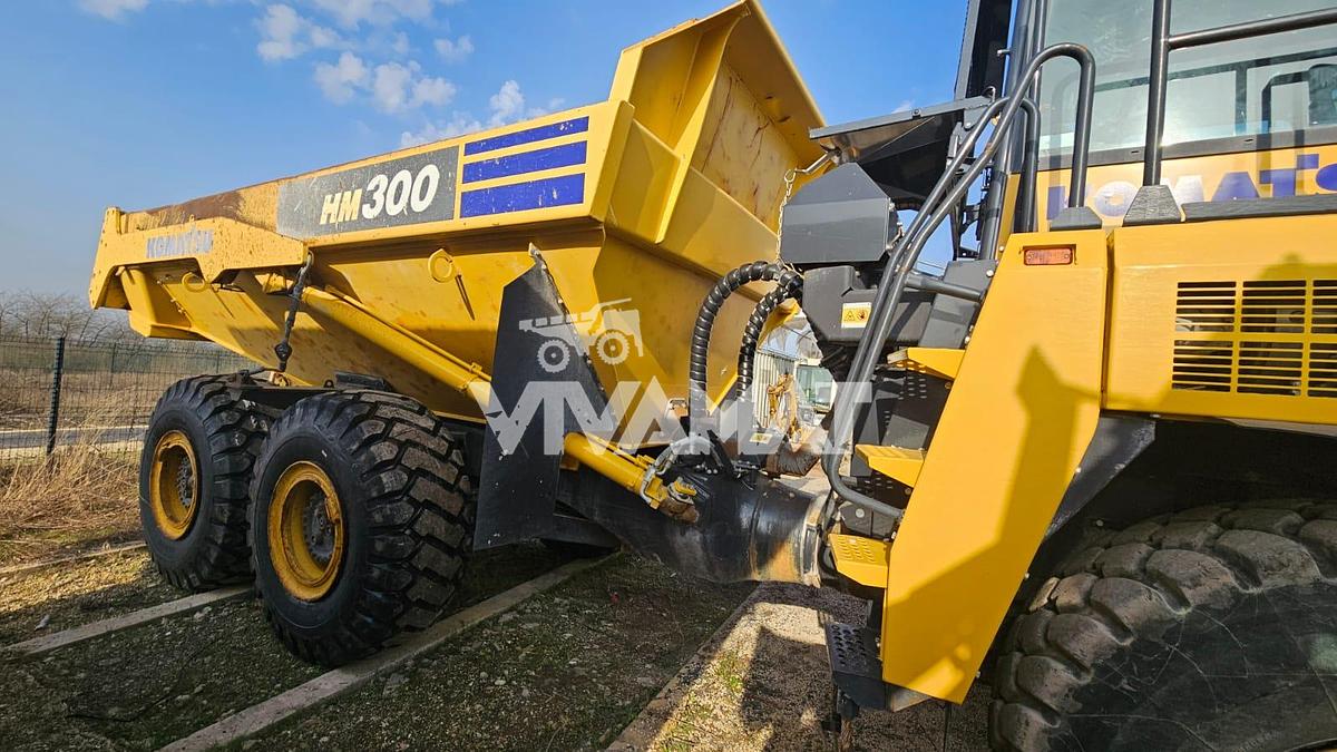 Used 2022 Komatsu HM300-5