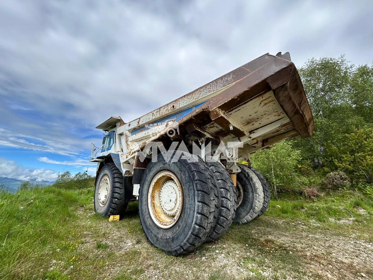 Used BRIDGESTONE 30.00R51 -