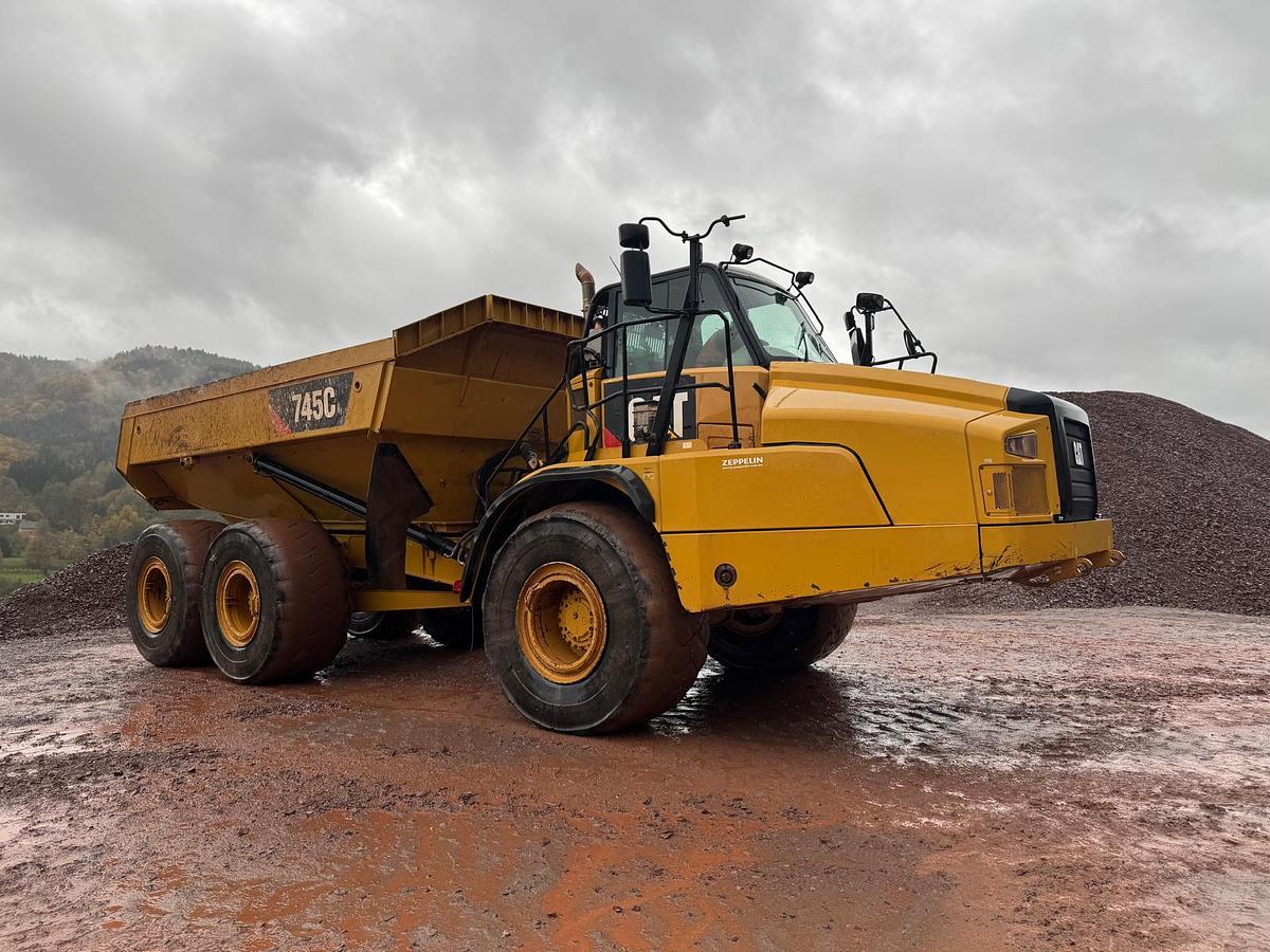 Used Caterpillar 745C