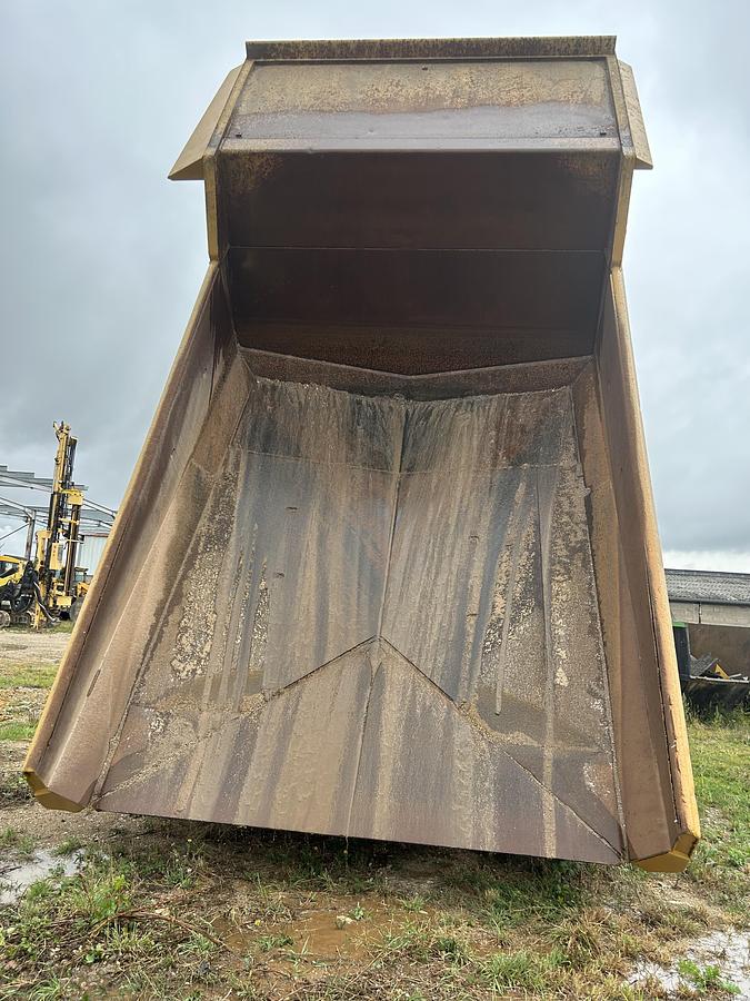 Used 1997 CATERPILLAR 769D