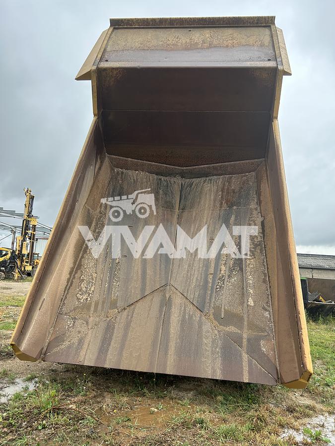 Used 1997 CATERPILLAR 769D