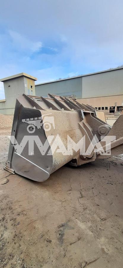 Used 2015 CATERPILLAR 988K