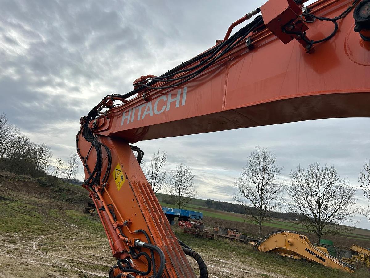 Used 2018 Hitachi ZX225USLC-6