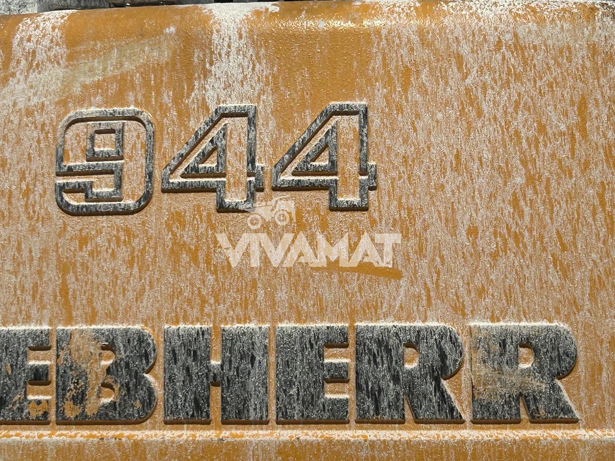 D'occasion Pelle sur chenille Liebherr R944C Tunnel 2015