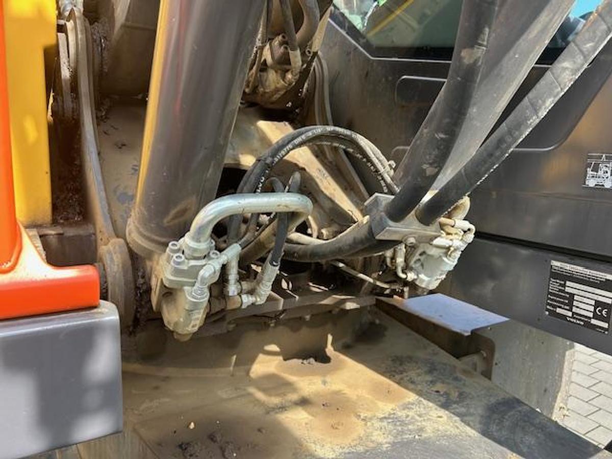 Used 2019 Volvo EWR150E