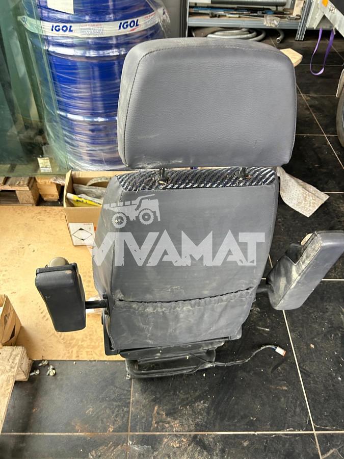 Used 2005 LIEBHERR Siège - R954CHD Li