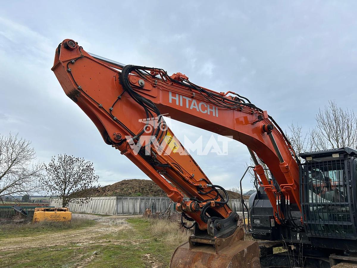 Used 2018 Hitachi ZX225USLC-6