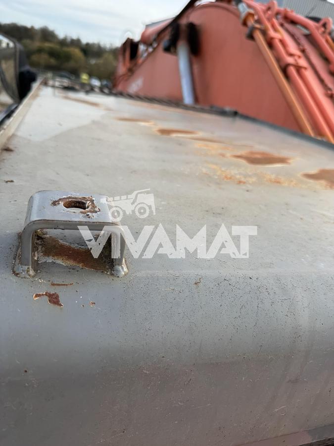 Used 2003 Hitachi ZX650LCH