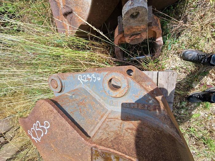 D'occasion Godet de terrassement de largeur 85cm Attache Liebherr SW33