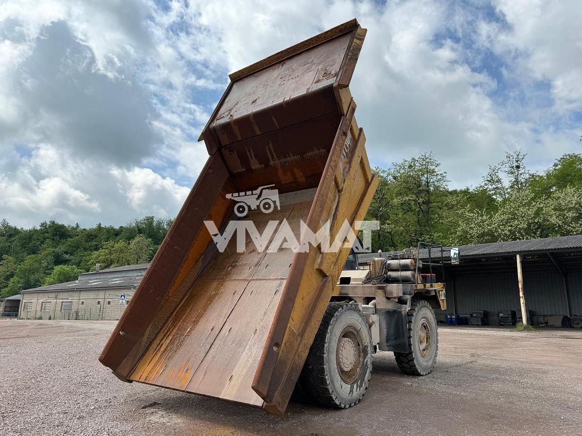 D'occasion Tombereau rigide CAT 771D 2002 34700hrs