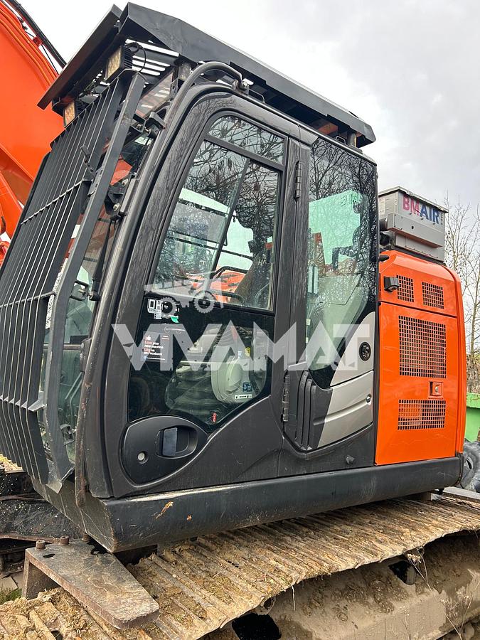 Used 2018 Hitachi ZX225USLC-6