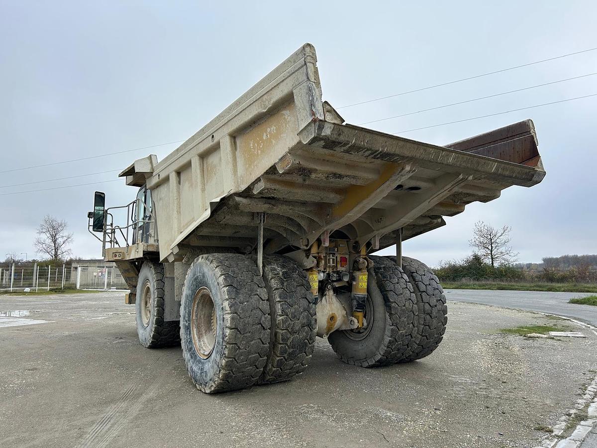 Used 2009 Caterpillar 775F