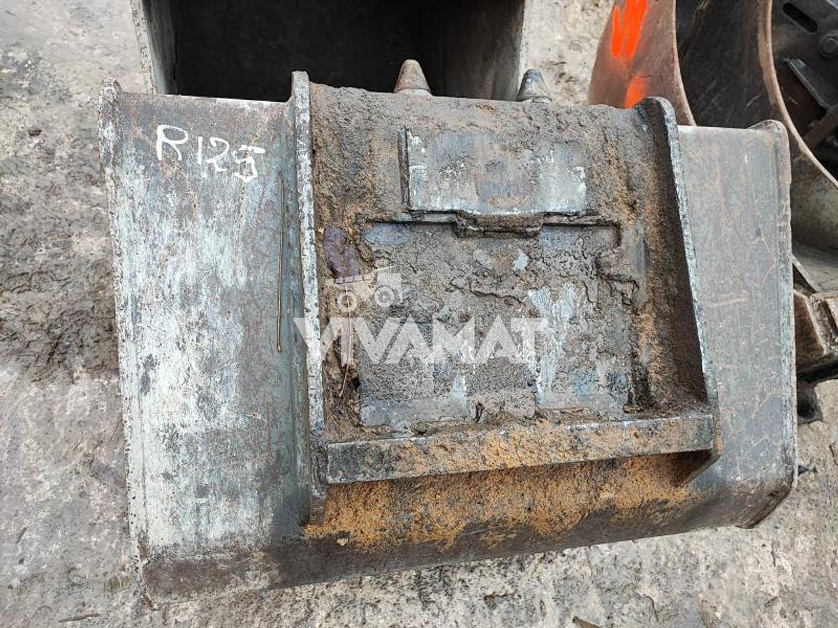 D'occasion Godet de terrassement Mecalac de série 12 et 8 de largeur 90cm