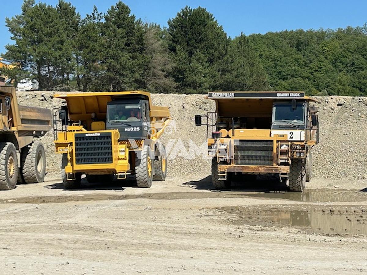 Used 2002 Komatsu HD325-6KE