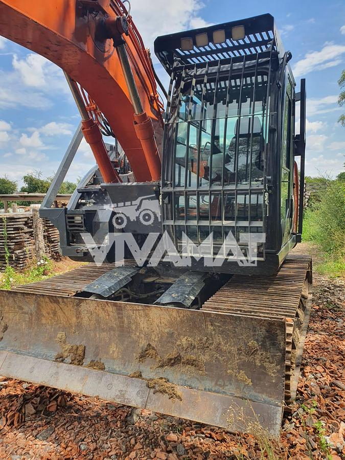 Used 2021 Hitachi ZX135US-6