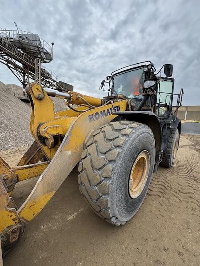 Used Komatsu WA475-10E0