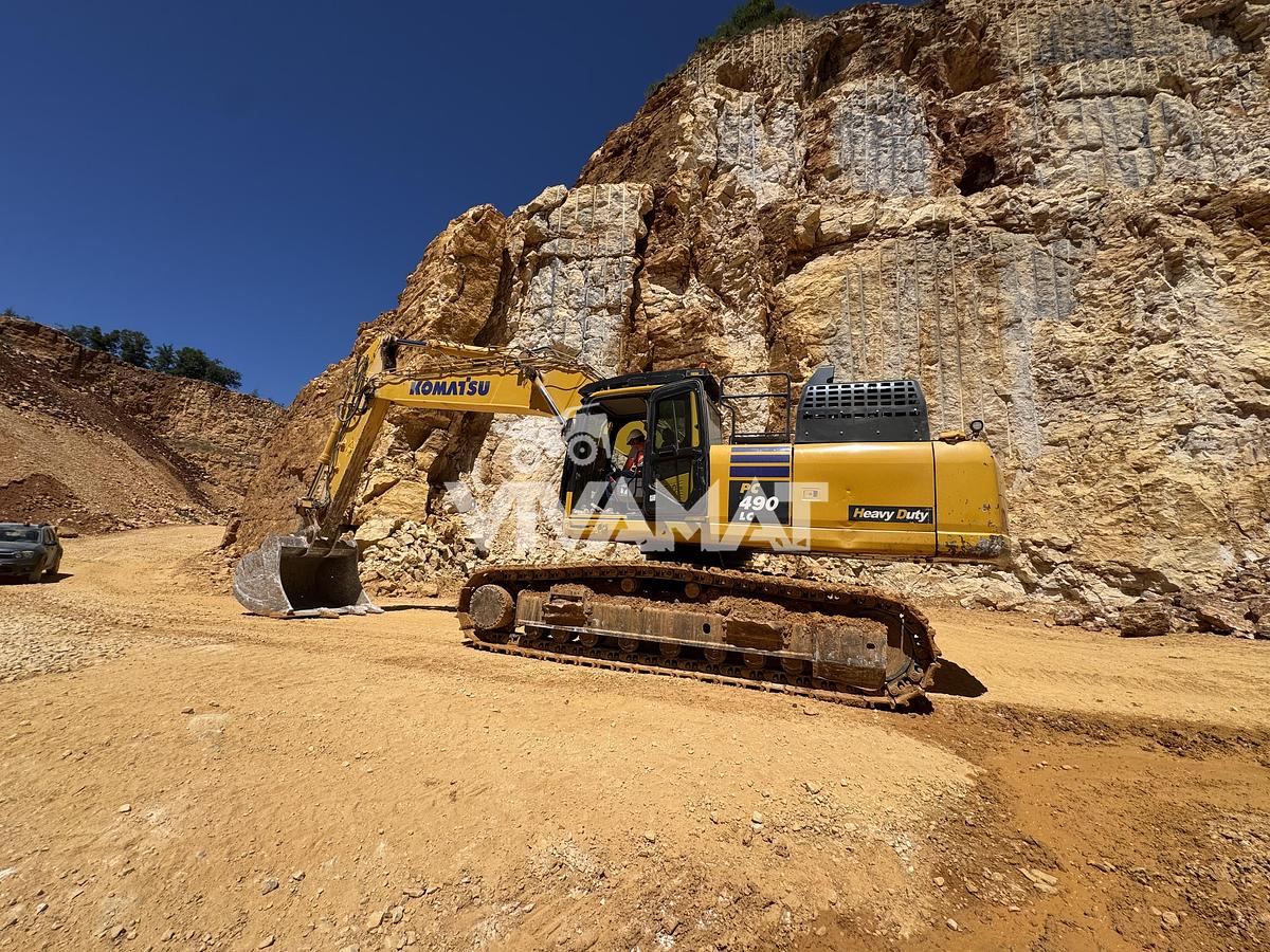 Used Komatsu Pc490LC-11