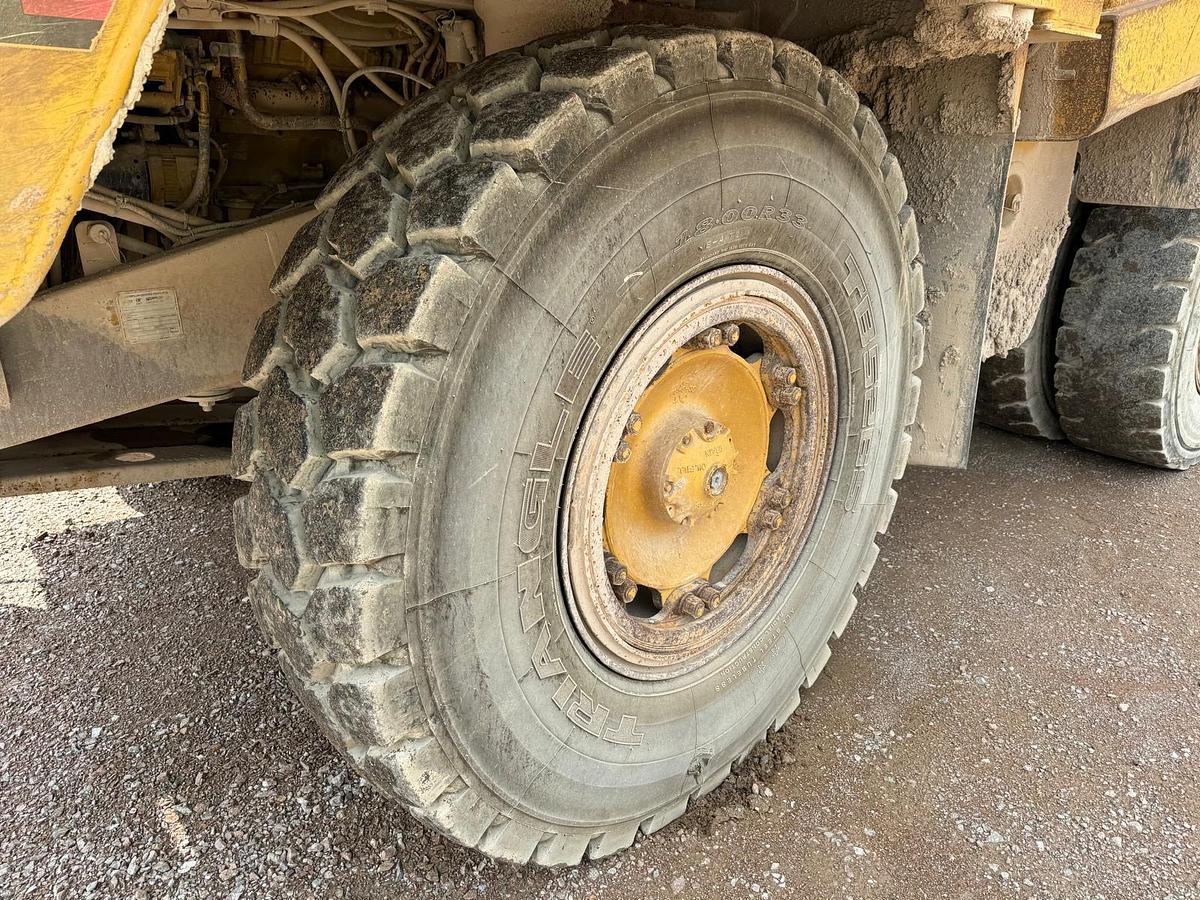 D'occasion Tombereau rigide CAT 771D 2002 34700hrs